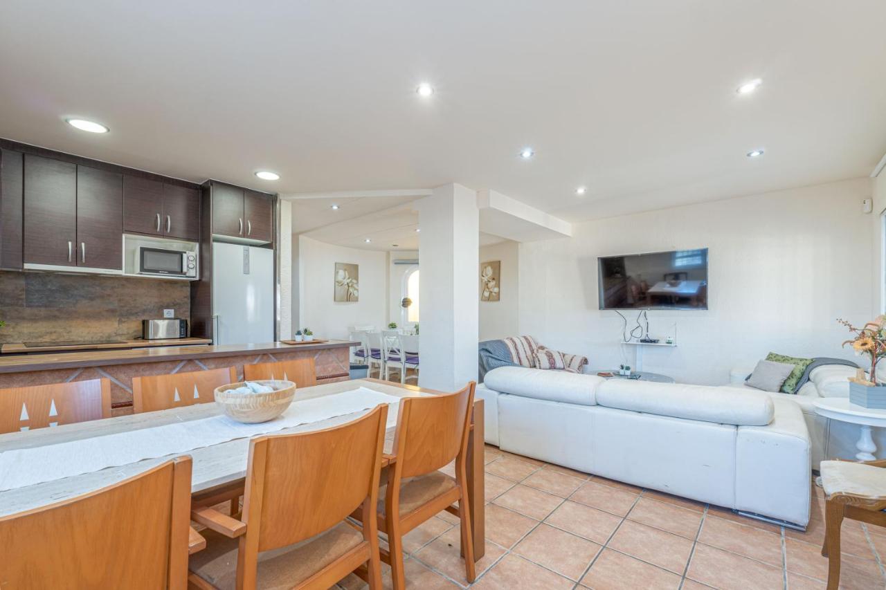 Goldhome - Carlit - Casa 9 Habitaciones, Piscina Privada, Sala De Juegos Empuriabrava