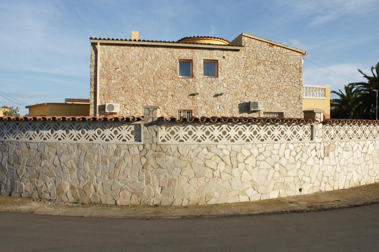Vakantiehuis Goldhome - Carlit - Casa 9 Habitaciones, Piscina Privada, Sala De Juegos Empuriabrava
