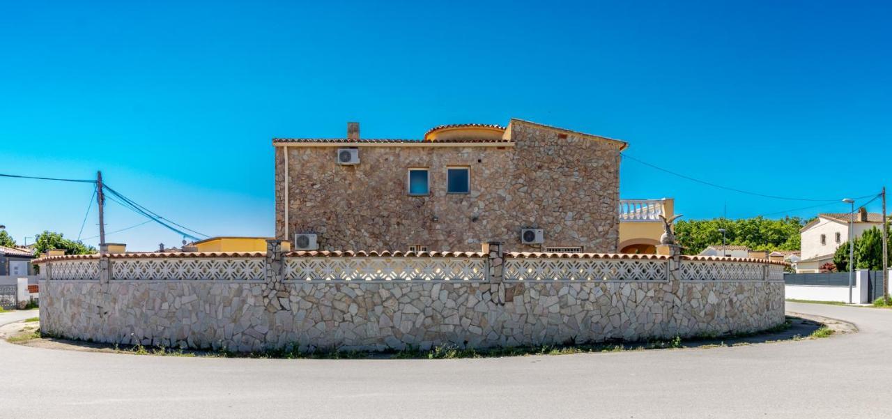 Goldhome - Carlit - Casa 9 Habitaciones, Piscina Privada, Sala De Juegos * Empuriabrava