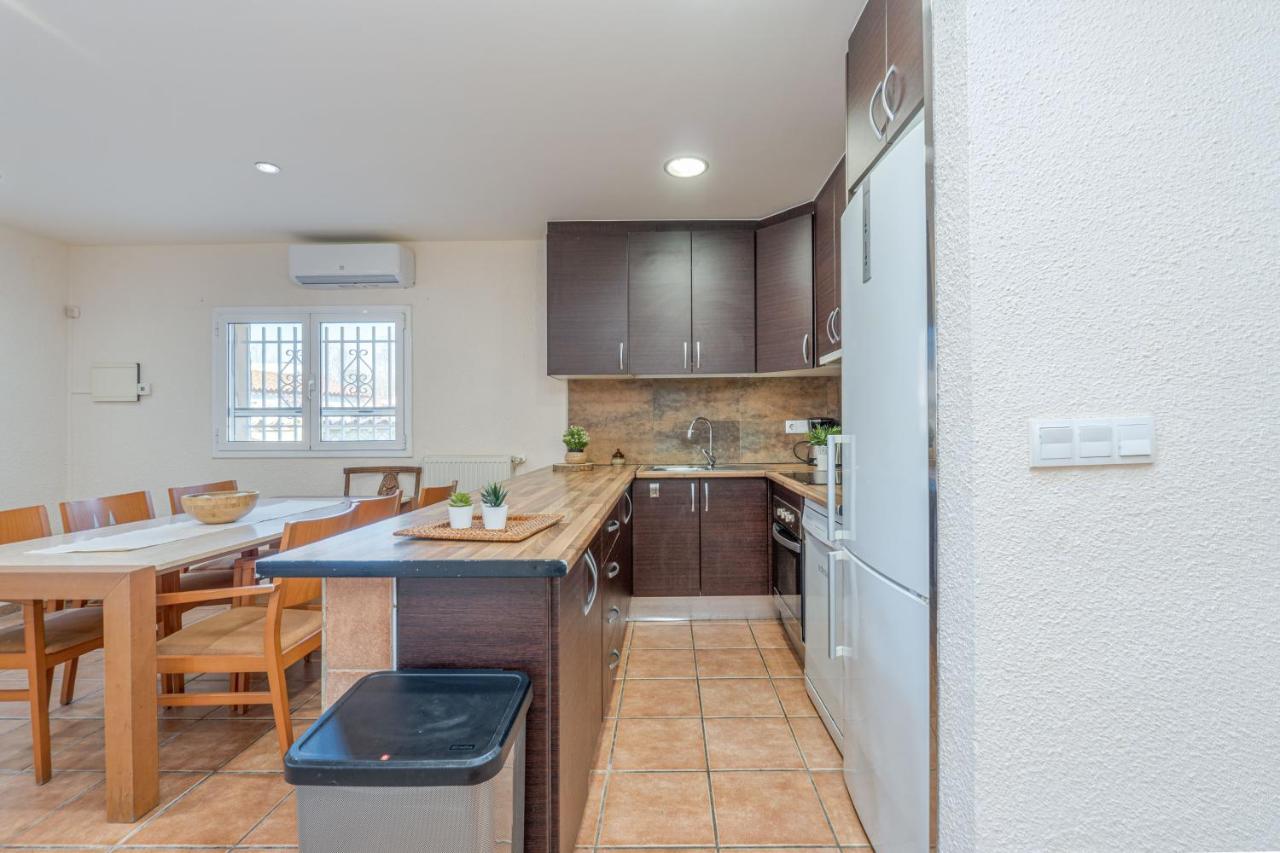 Ferienhaus Goldhome - Carlit - Casa 9 Habitaciones, Piscina Privada, Sala De Juegos Empuriabrava