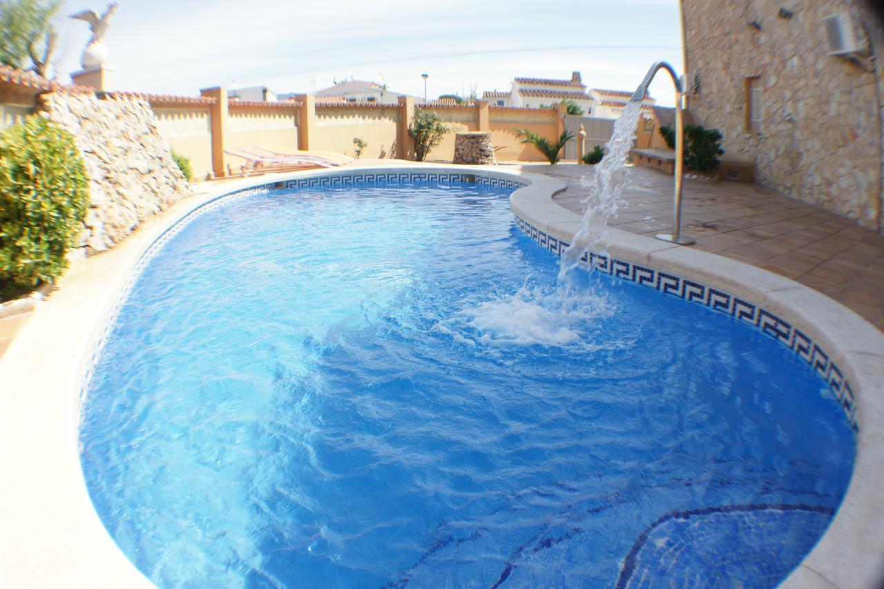Ferienhaus Goldhome - Carlit - Casa 9 Habitaciones, Piscina Privada, Sala De Juegos *